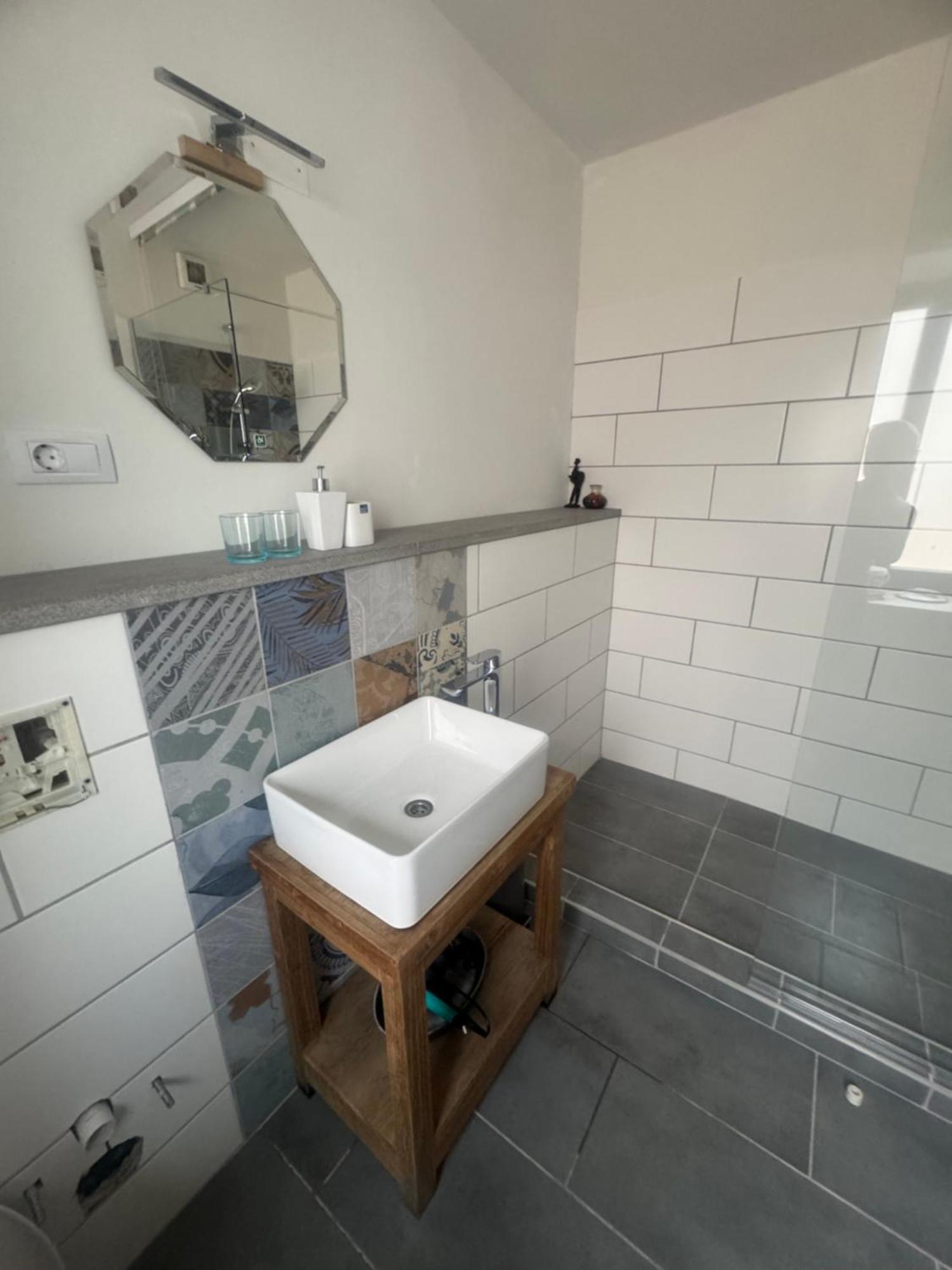 Old Square House - Hisa Na Starem Trgu Apartment Tolmin Ngoại thất bức ảnh